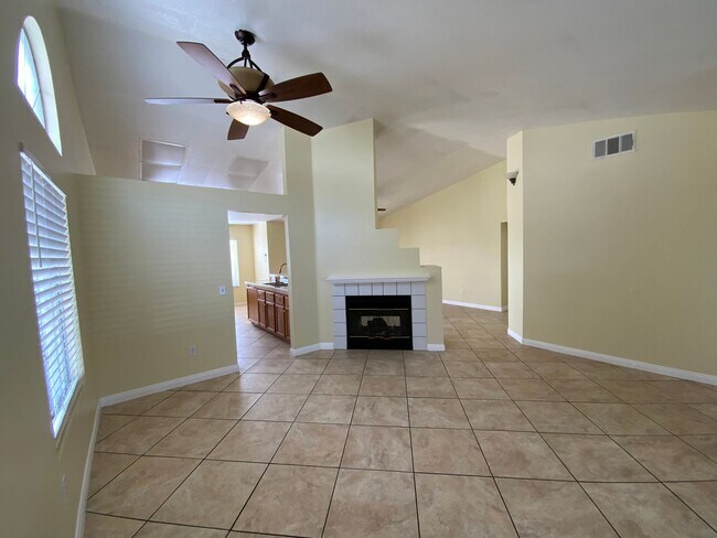 Building Photo - 31651 Willow View Pl