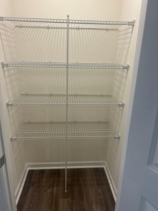 Building Photo - Brand New townhome in the heart of Newton!