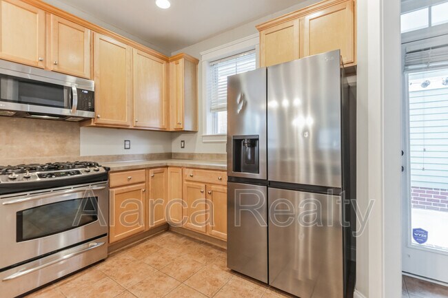 Building Photo - 4234 Vance Rd N