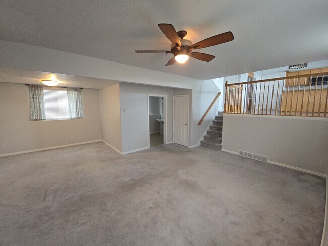 Building Photo - 1361 N 325 E