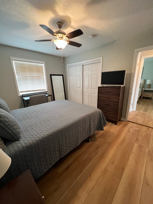 Building Photo - 201 Pompano Dr SE