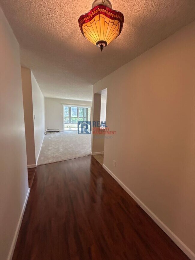 Building Photo - 13901 E Marina Dr