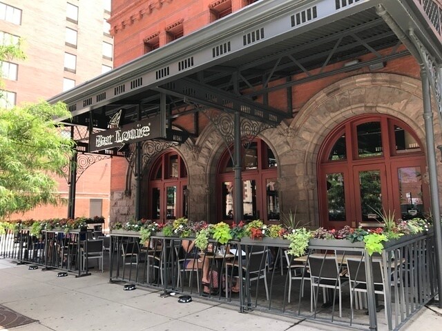 Building Photo - 600 S Dearborn St