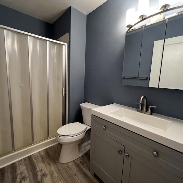 Building Photo - 197 Lake Meryl Dr