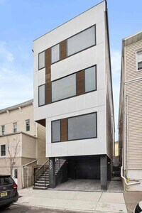 Building Photo - 339 69th St