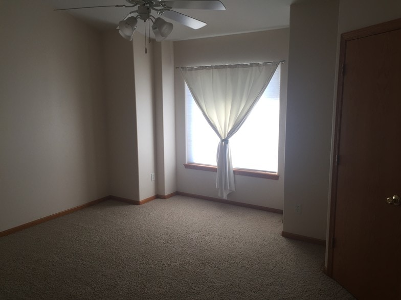 Building Photo - 218 Camden Rd