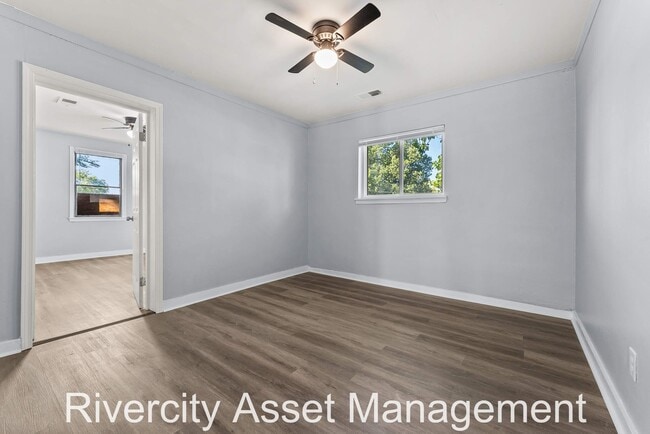 Building Photo - 1622 Elvis Presley Blvd