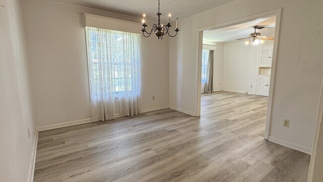 Building Photo - 500 Chickasaw Dr