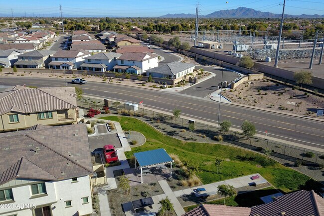 Building Photo - 4100 S Pinelake Way