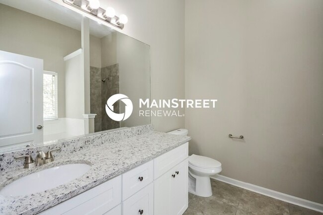 Building Photo - 4 Bedroom Pet-Friendly Home in Jonesboro, GA with Main Street Renewal