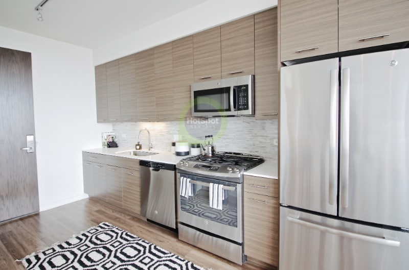 Building Photo - 324 W Institute Pl