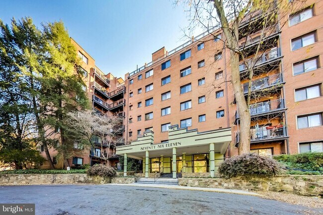 Building Photo - 7611 Maple Ave