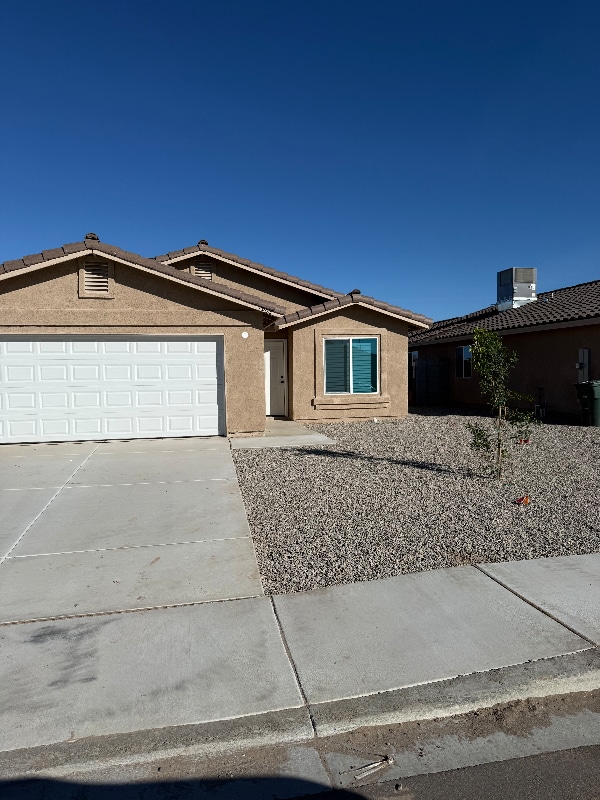 Building Photo - 7962 E 47th St