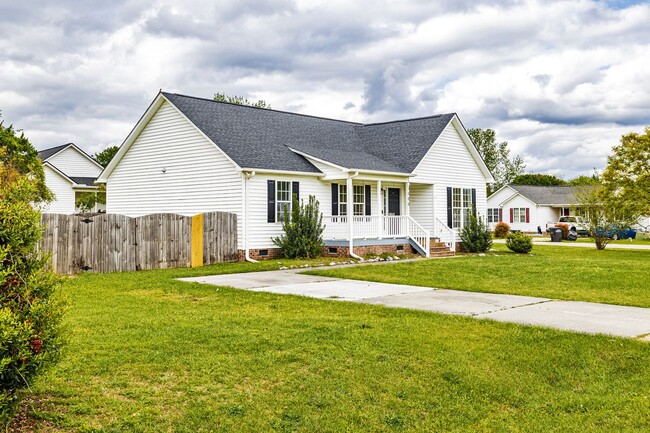 Building Photo - 7600 Lilly Pond Ln