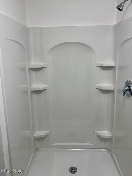 Building Photo - 1085 Sunhaven Dr