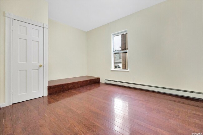 Building Photo - 85-30 108th St