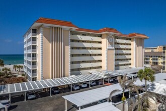 Building Photo - 2BD/2BA on the Gulf of Mexico!