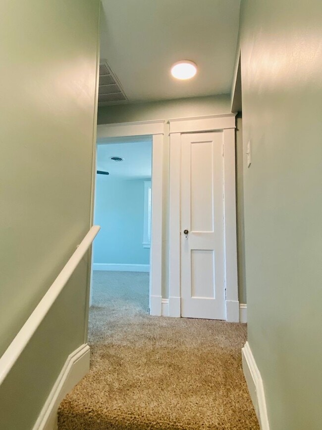 Building Photo - 2507 Seminary Ave