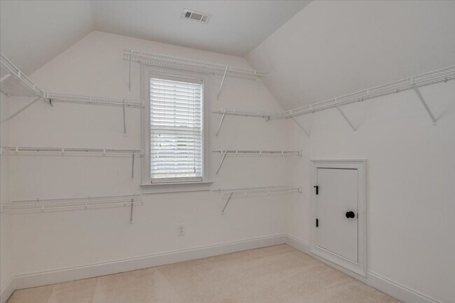 Building Photo - 716 Gallaway Ln