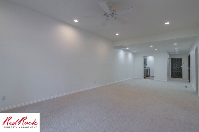 Building Photo - 2 Bedroom Condo in a Prime Location!