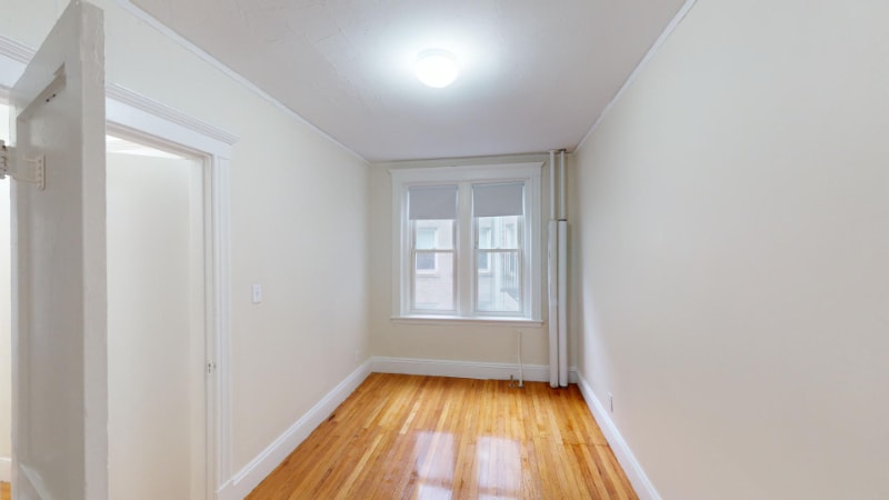 Building Photo - 231 Park Dr