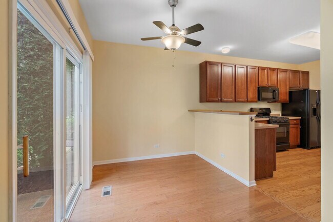 Building Photo - 156 Durango Dr