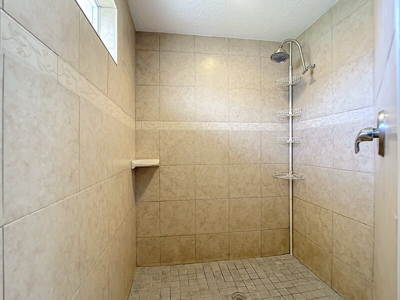Building Photo - 3255 Jamestown St