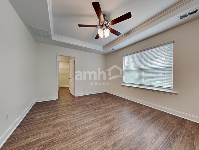 Building Photo - 1823 Produce Ln