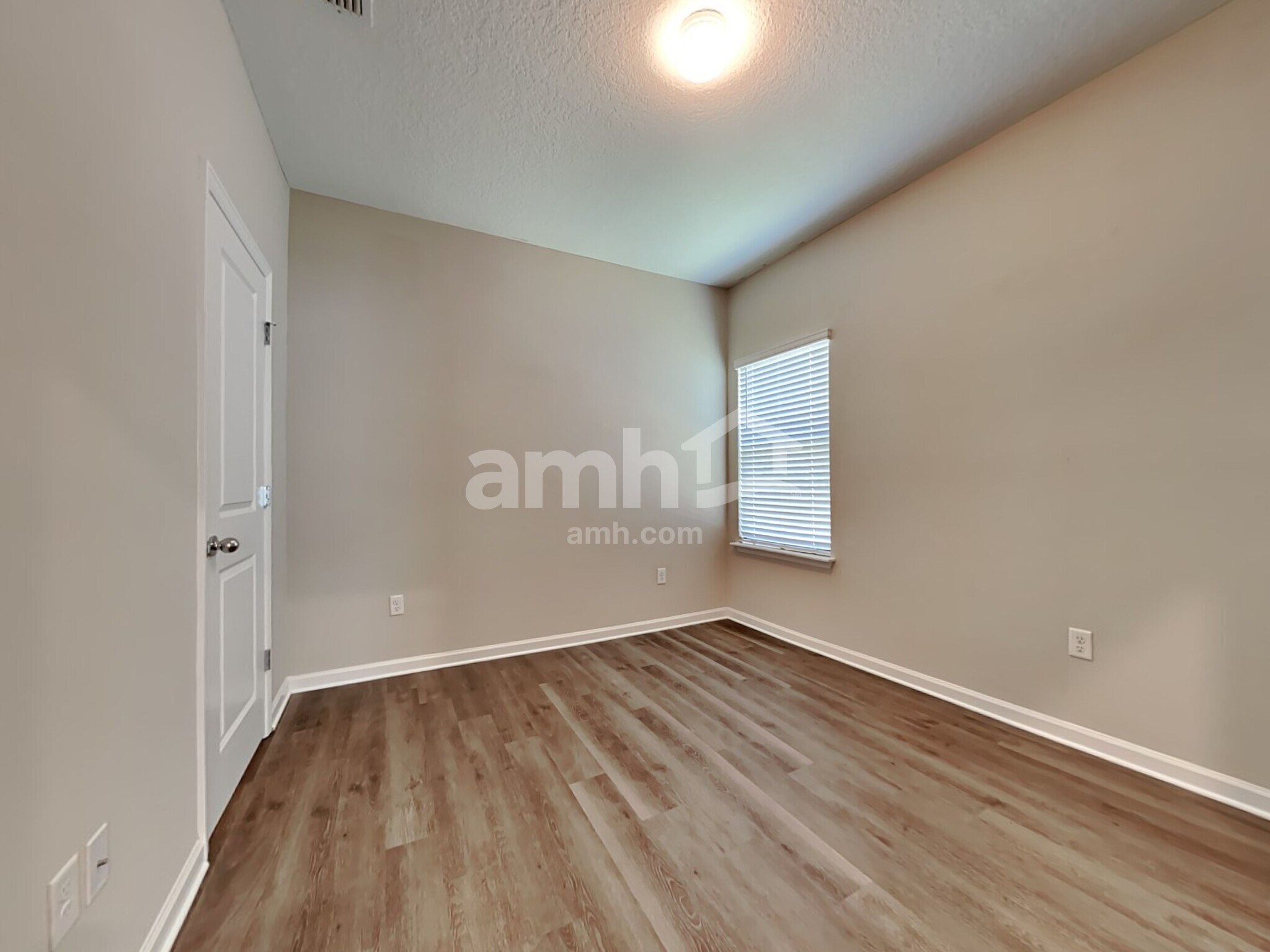 Building Photo - 225 Stone Arbor Ln