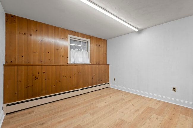 Building Photo - 3 Parsell Ln