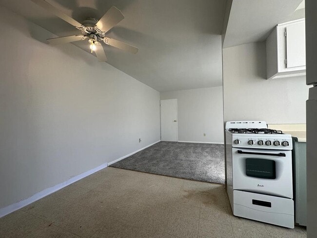 Building Photo - 4525 Lardner St