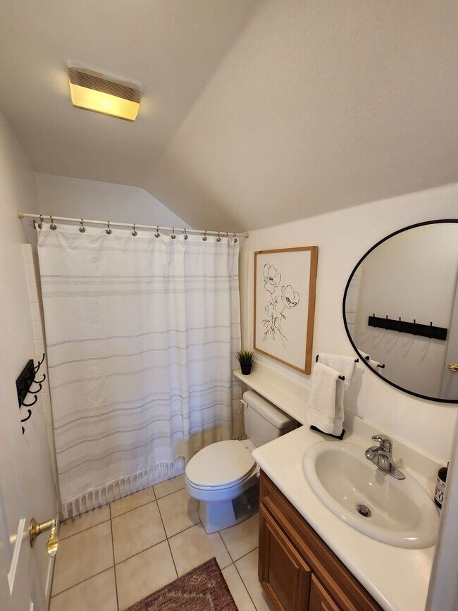 Building Photo - Highly Upgraged Ladera Ranch Home