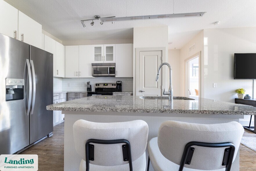 Building Photo - 655 W Marina Cove Dr