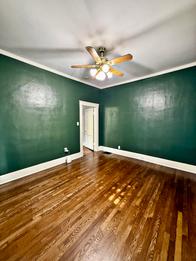 Building Photo - Beautifully Updated Historic Home in Midto...