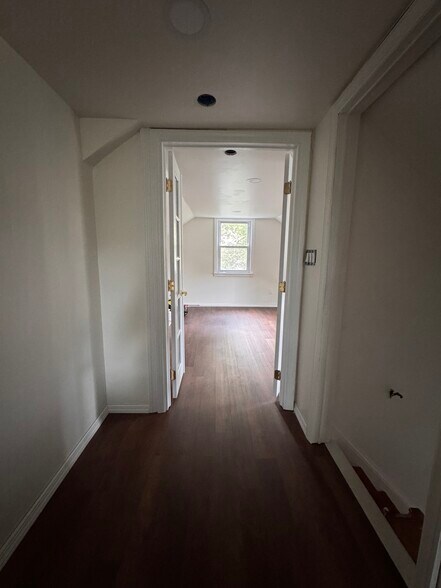 Bedroom entrance, French doors - 3 Linda Ln