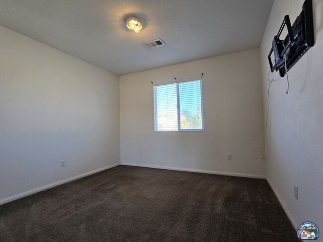 Building Photo - 1874 Farmer Dr