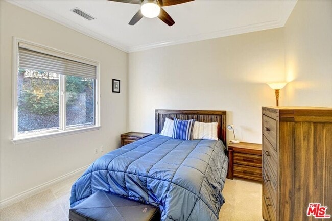 Building Photo - 2860 Dewdrop Pl