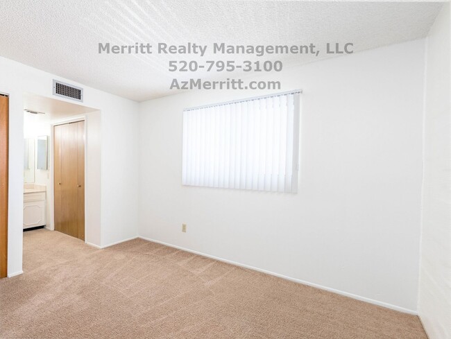 Building Photo - Spacious 2-Bedroom Townhome – Available Now!