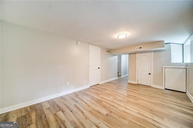 Building Photo - 2951 Haralson Rd