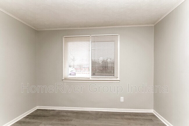 Building Photo - 2445 N Pasadena St