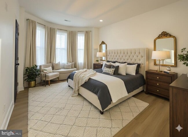 Building Photo - 5237 Greenway Ave