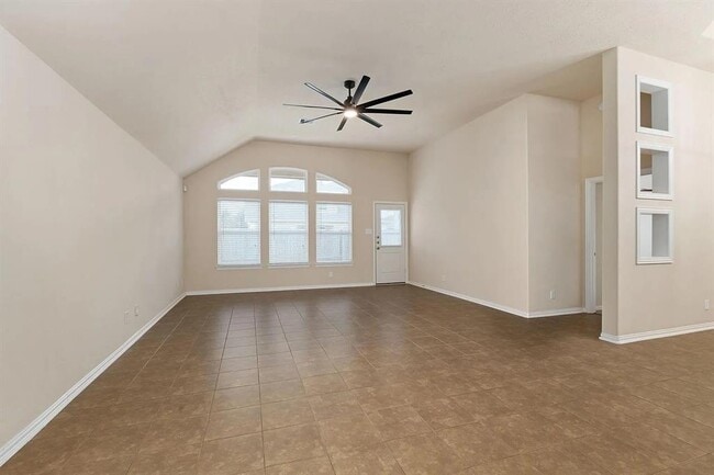 Building Photo - 16007 David Hill Ln