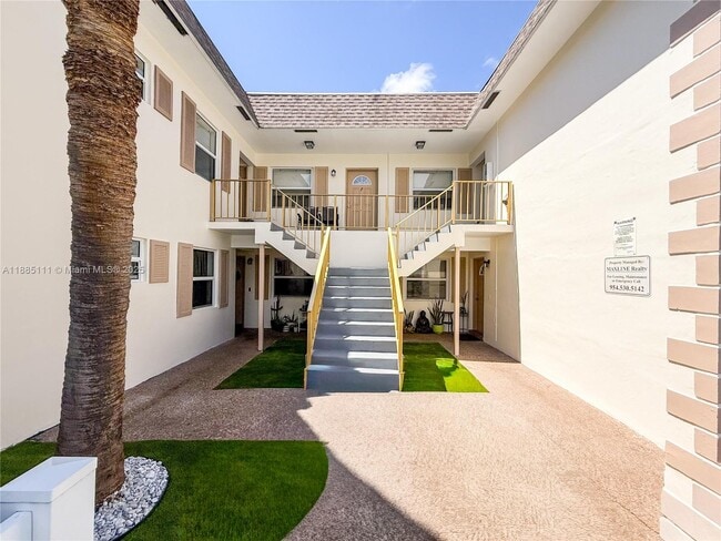 Building Photo - 5621 NE 22nd Ave