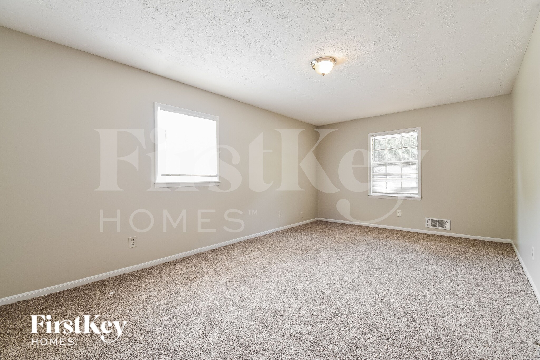 Building Photo - 1364 Labelle St