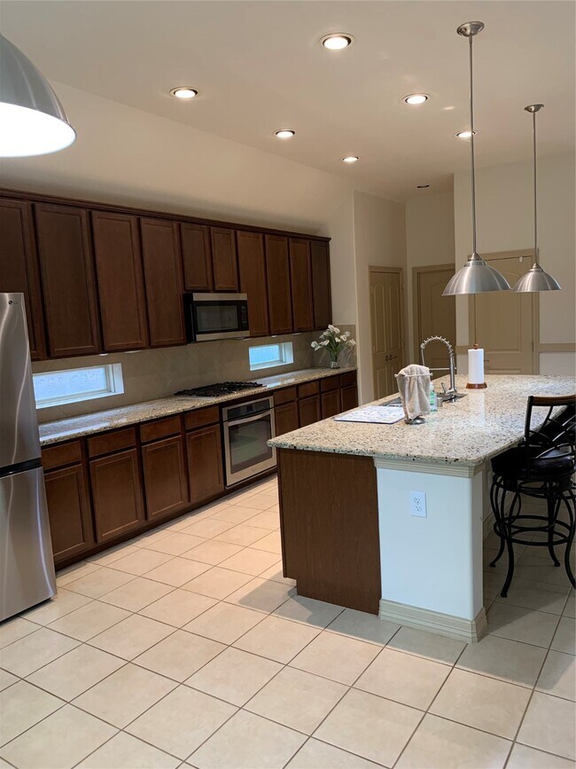 Building Photo - 254 Hearthshire Cir
