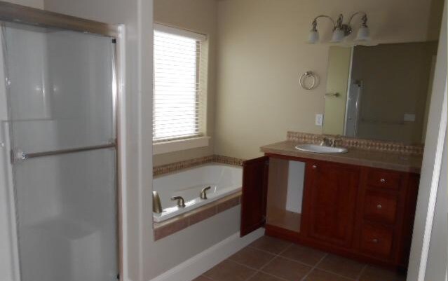 Master Bath - 11310 NW Kimble Ct