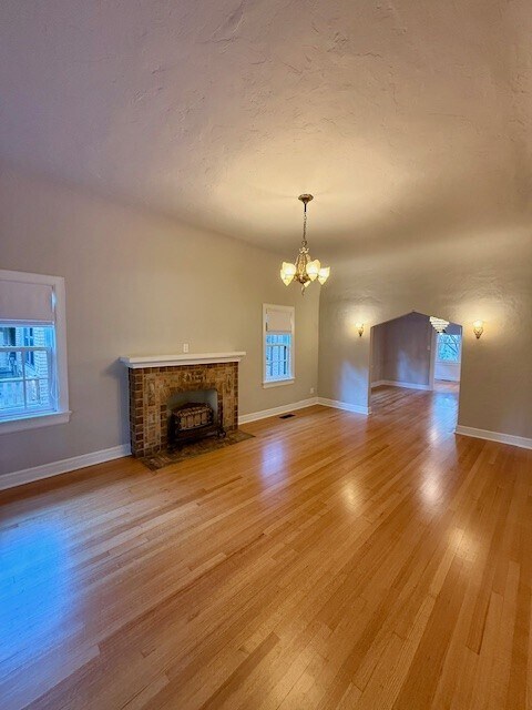 Building Photo - 709 NW 42nd St