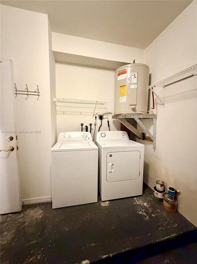 Building Photo - 12631 SW 143rd Ln