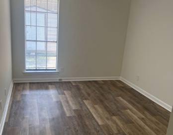 Building Photo - 3036 Willow Ln Dr