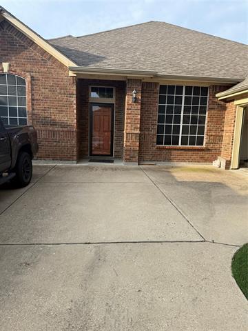 Primary Photo - 1027 Fair Oaks Dr
